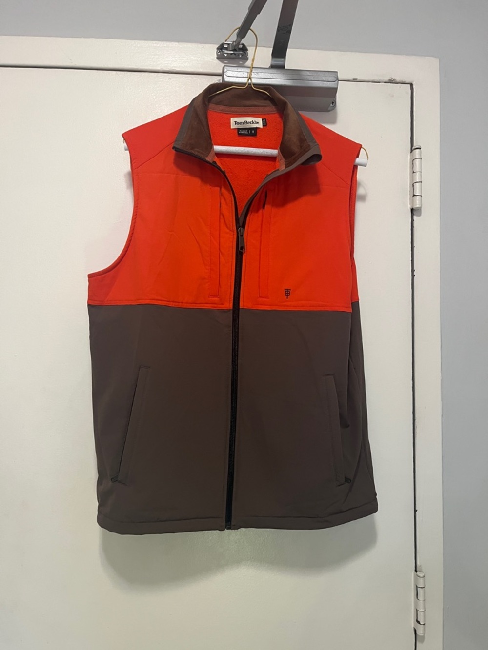 Tom Becket Men’s Orange and Brown Zip-Front Quilted Vest